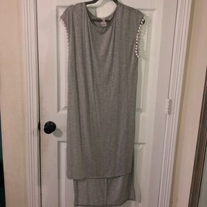 Gray long top